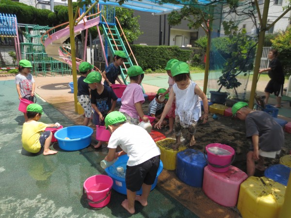 藤組さんの水遊び・泥んこ遊び！！サムネイル