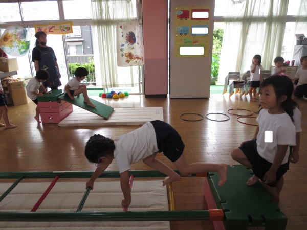 巧技台ってスリルがあるよね！ボチボチ山は足の裏が痛かったよ！（菊組）サムネイル