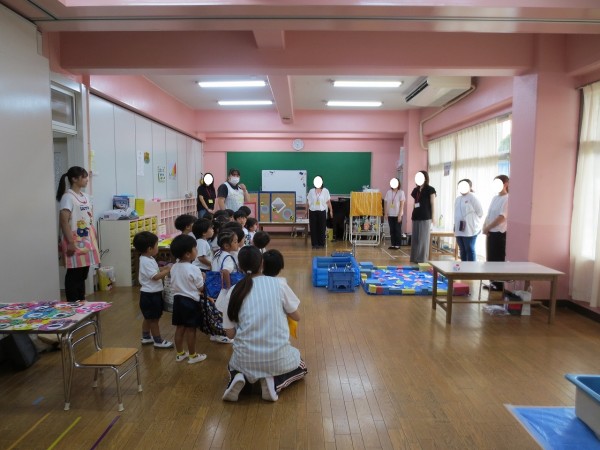 8月29日(金）夏期保育3日目「縁日」サムネイル