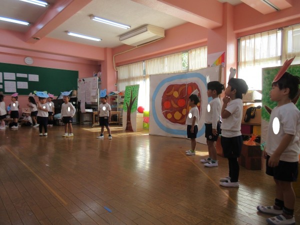 劇を見てもらったよ。楽しい劇をありがとう💕（菊組）サムネイル