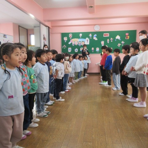 藤組さんにプレゼント渡したよ💕（3学年）サムネイル